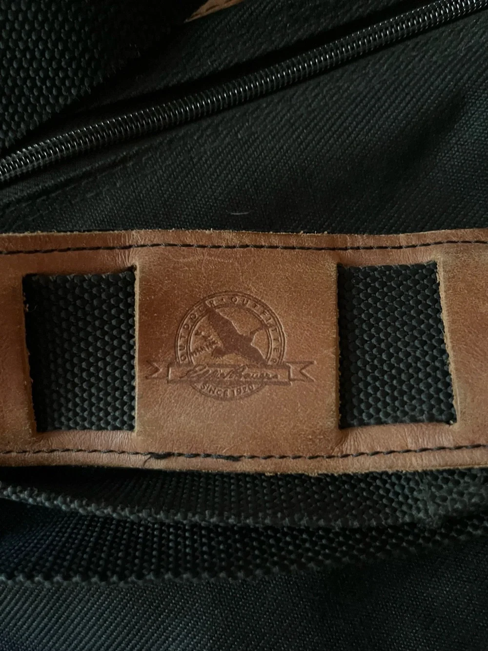 Vintage 1990s Eddie Bauer eather-Trim Black Messenger Bag